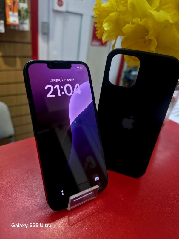Мобильный телефон Apple iPhone 13