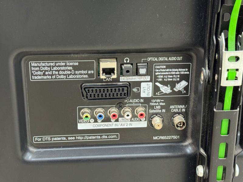 Телевизор LG 42LB679V
